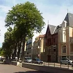Noemys Montlucon - Restaurant