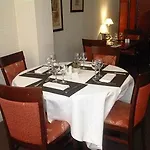 מלון Noemys Montlucon - Restaurant 3*