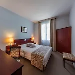 Noemys Montlucon - Restaurant מלון 3*