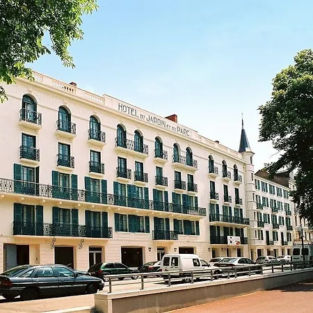 Noemys Montlucon - Restaurant فندق