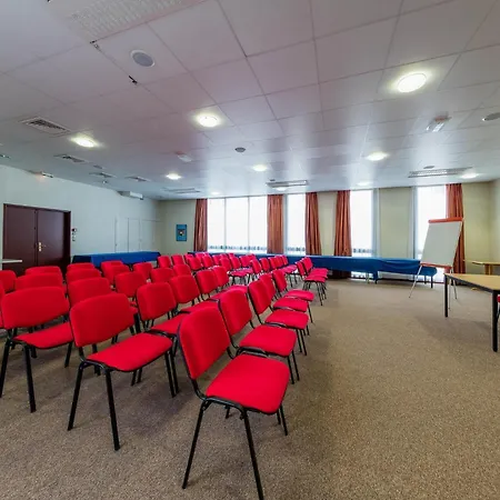 Noemys Montlucon - Restaurant Hotel 3*