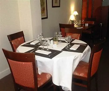 מלון Noemys Montlucon - Restaurant 3*