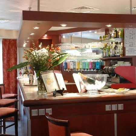 Hotel Noemys Montlucon - Restaurant Néris-les-Bains