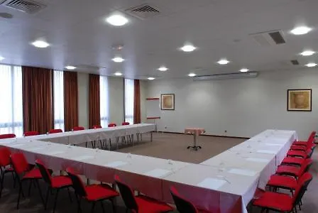 Noemys Montlucon - Restaurant Нери-ле-Бен