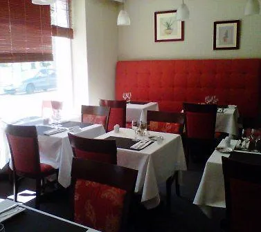 מלון Noemys Montlucon - Restaurant Néris-les-Bains