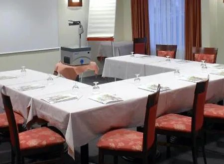 فندق Noemys Montlucon - Restaurant 3*