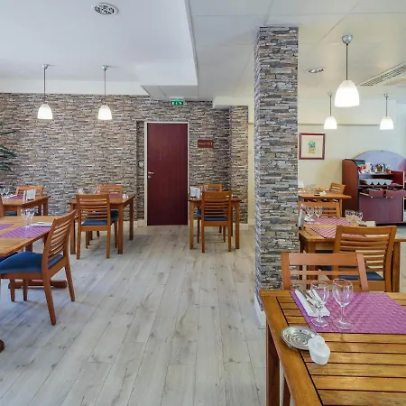 호텔 Noemys Montlucon - Restaurant 네레스레벵즈