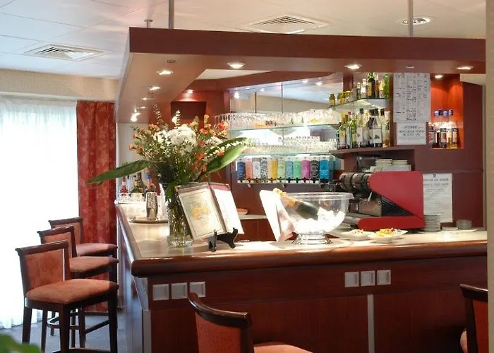 Hotel Noemys Montlucon - Restaurant Neris-les-Bains